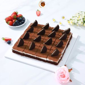 Bánh kem cắt miếng socola