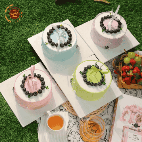 Bánh kem việt quất tươi mát